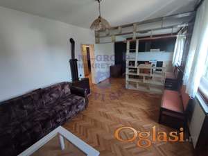 Prodaje se kuca u Kacu