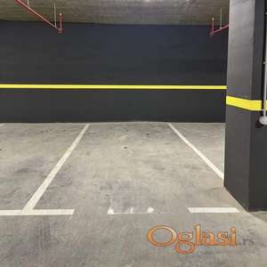 Garažno mesto u blizini Socijalnog, Bulevara, centra grada