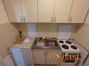 Opremljena garsonjera-apartman na novoj detelinari novogradnja