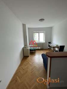 🏠 Jednoiposoban nenamešten stan – Ilije Birčanina, Detelinara