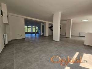 Ulični lokal na Bulevaru Patrijarha Pavla