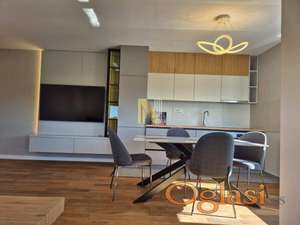 Nov, kompletno namešten 3.0 stan sa parking mestom