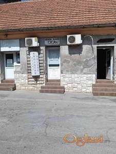 Prodajem tri lokala u centru Zrenjanina povoljno