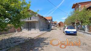 Poslovno-stambeni objekti, 400m2, naselje Bratmilovce