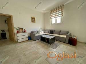 Savremen i Udoban Dom U Srcu Zemuna: Oaza Mira U Šilerovoj ID#1432