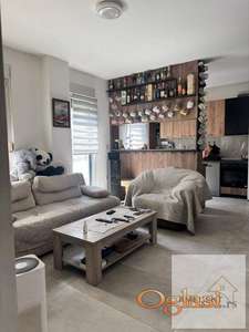 Trosoban stan u Starim Banovcima, 71 m2