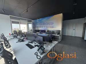 Odličan stan pretvoren u kancelarijski prostor na Salajci!