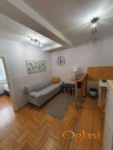 ✨ INVESTICIONA PRILIKA: Jednoiposoban stan u srcu Novog Sada. Moguća kupovina putem kredita za mlade.