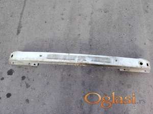 Fiat 500 zadnja greda