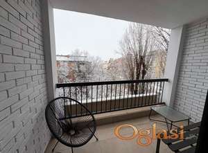 KOMPLETNO RENOVIRAN STAN NA NOVOM NASELJU