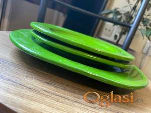 Zeleni plitki tanjiri 2 mala i jedan veci