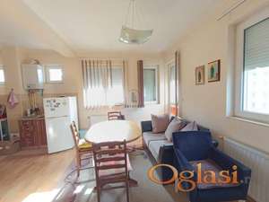 Mladenovac, Tozino voće, 48m2