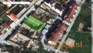 Plac u centru Apatina (866 m²)