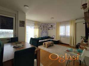 Odlican trosoban stan na Salajci !