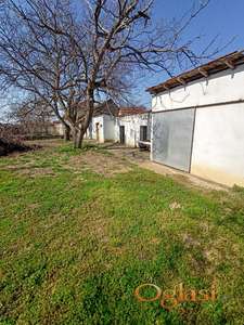 Kuća u Kovilju, veliki plac