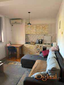 Garsonjera - Futoška pijaca