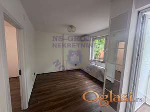 Predstavljamo vam kompletno renoviran stan sa odvojenom spavaćom sobom.