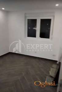 Izdaje se poslovni prostor u blizini Čaira 58m2!