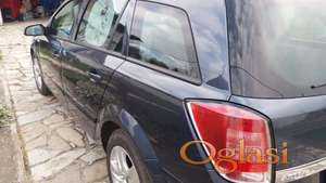 Opel Astra H 1.3cdti 2009. godiste