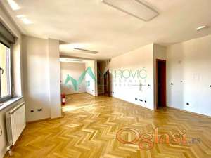 Novi Sad, Spens - Poslovni prostor u blizini Spensa, 162 m2. 