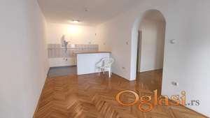 LEP DVOSOBAN STAN 45m2