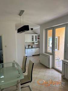 NOVI SAD - CENTAR - 87m2 - 750 evra