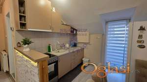 Odličan, uknjižen, nov