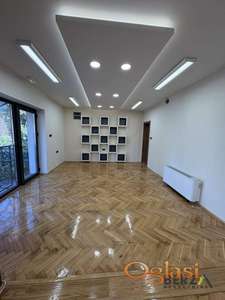  MODERAN LOKAL NA TELEPU, POGODAN ZA BROJNE DELATNOSTI 