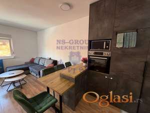 Prodaje se stan na Adicama 71m2