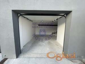 Odlična garaža-Petrovaradin uknjižena