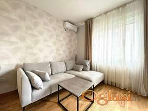 Luksuzno opremljen 1.5 stan u ekskluzivnom kompleksu Avenija Garden – PET FRIENDLY