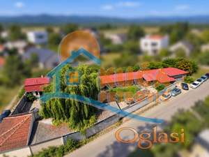 Plac Donja Vrežina 1282m2 sa objektima 411m2, pogodno za investitore