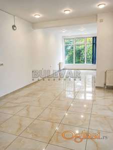 Nov poslovni prostor 60m2