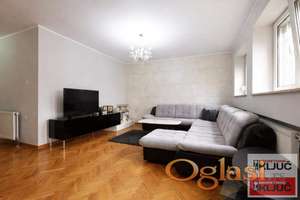 KOD IZVRŠNOG VEĆA, 78m2, Trosoban, Renoviran, Namešten
