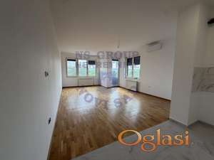 Četvorosoban 99m2 sa garažnim mestom u ceni!