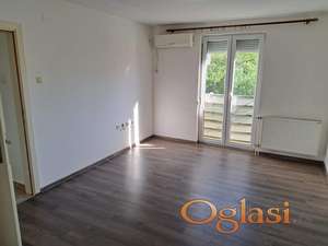 Odličan jednoiposoban stan!