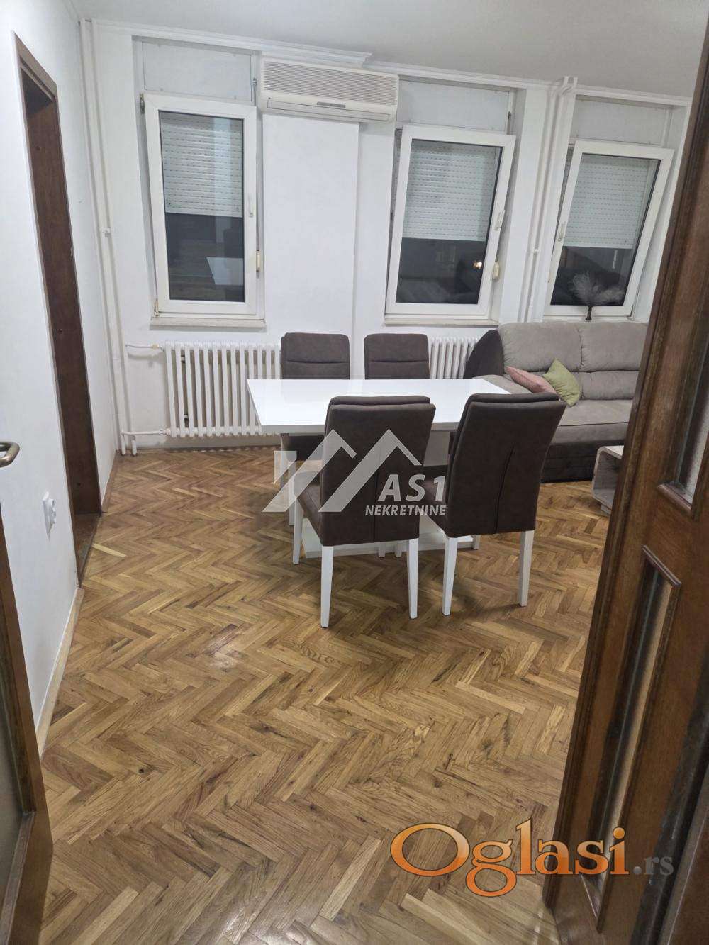 Izdajem Pet Friendly dvosoban komforan stan na Limanu IV !!! — fotografija