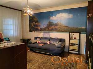 Kuća u centru Kaća