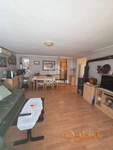 Kuća sa pomoćnim objektima i velikim placem ID#7734