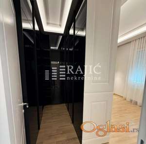 Luksuzan-Zmaja od noćaja(Knez Mihaiova)64m2,3.0 #4626