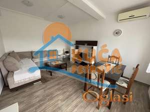 Izdaje se odličan stan u strogom centru Niša, 46m2