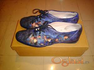 Unisex cipele broj 42 UNIKAT