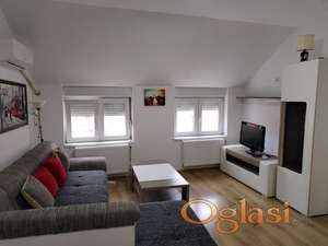 NOVI SAD - BULEVAR - 37m2 - 300 evra