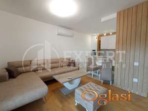 Moderan stan u centru grada, novogradnja, neuseljavan, 72m2