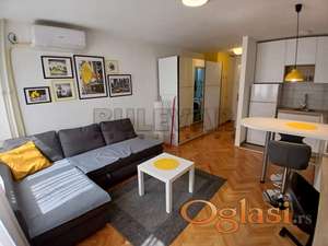 Izdaje se nameštena garsonjera preko puta Delte, 25m2