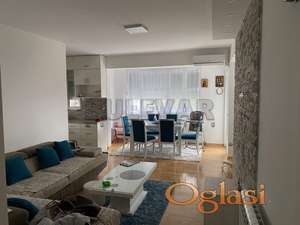 Izdaje se dvoiposoban  stan u Durlanu, 81m2!