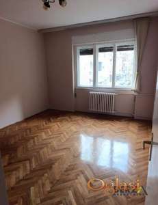  POSLOVNI PROSTOR U MAKSIMA GORKOG