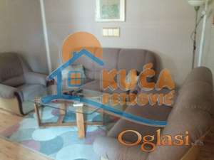 Izdaje se stan u kući u Voždovoj ulici