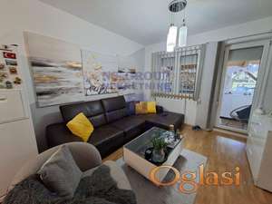 Odličan trosoban stan na Adicama