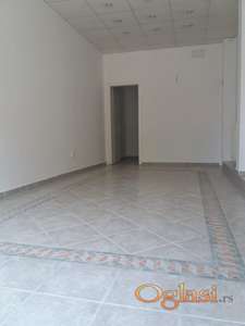 Izdajemo Lokal 25m Centar